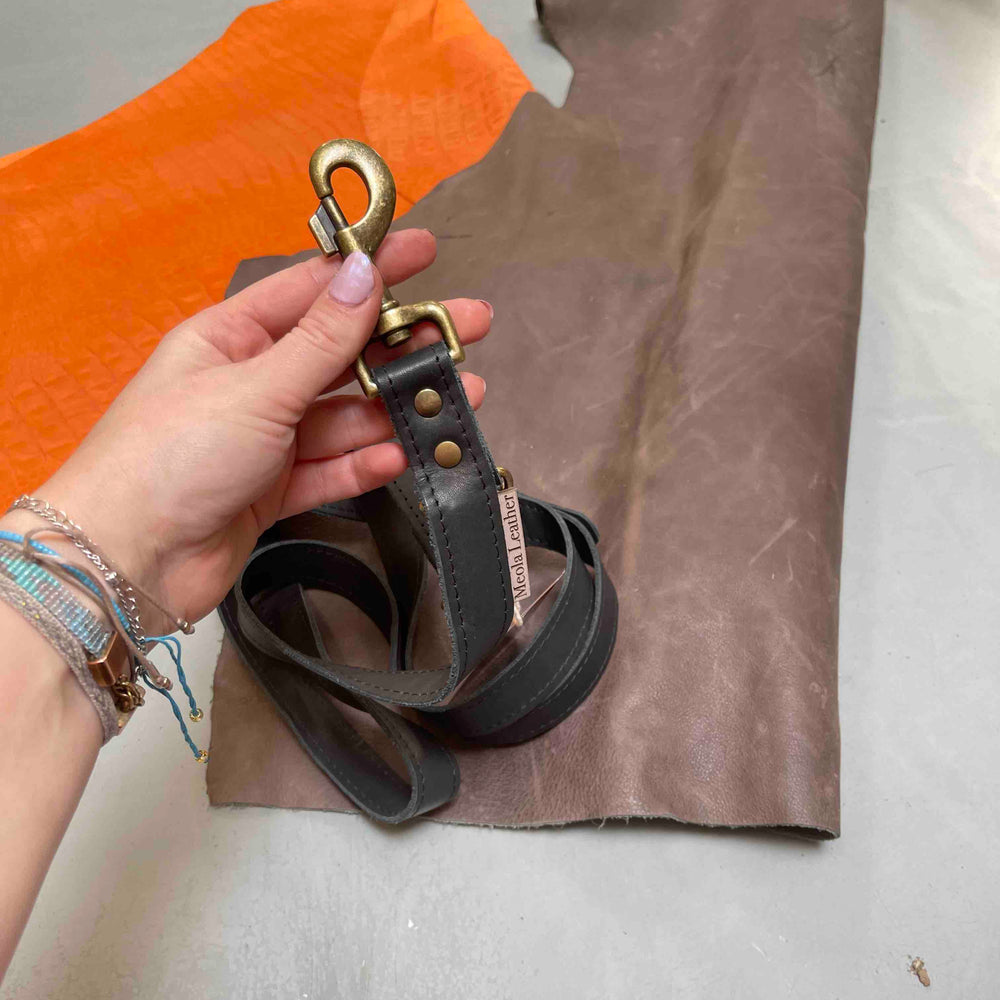 
                      
                        leren lijn collectie zwart handgemaakt hond
                      
                    